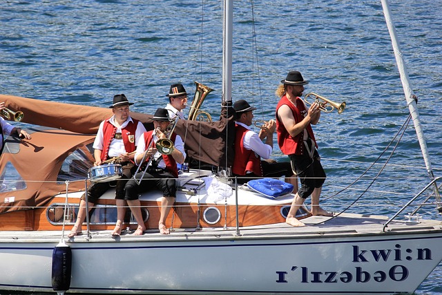 尤其是在面 尤其是在面